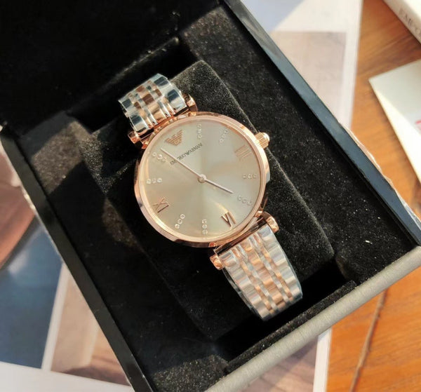 Montre Emporio Armani pour femme AR1840